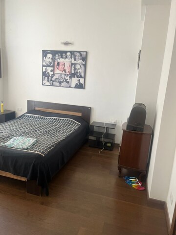 Bedroom in 5 BHK Penthouse at M3M Golf Estate, Sector 65 – for Sale