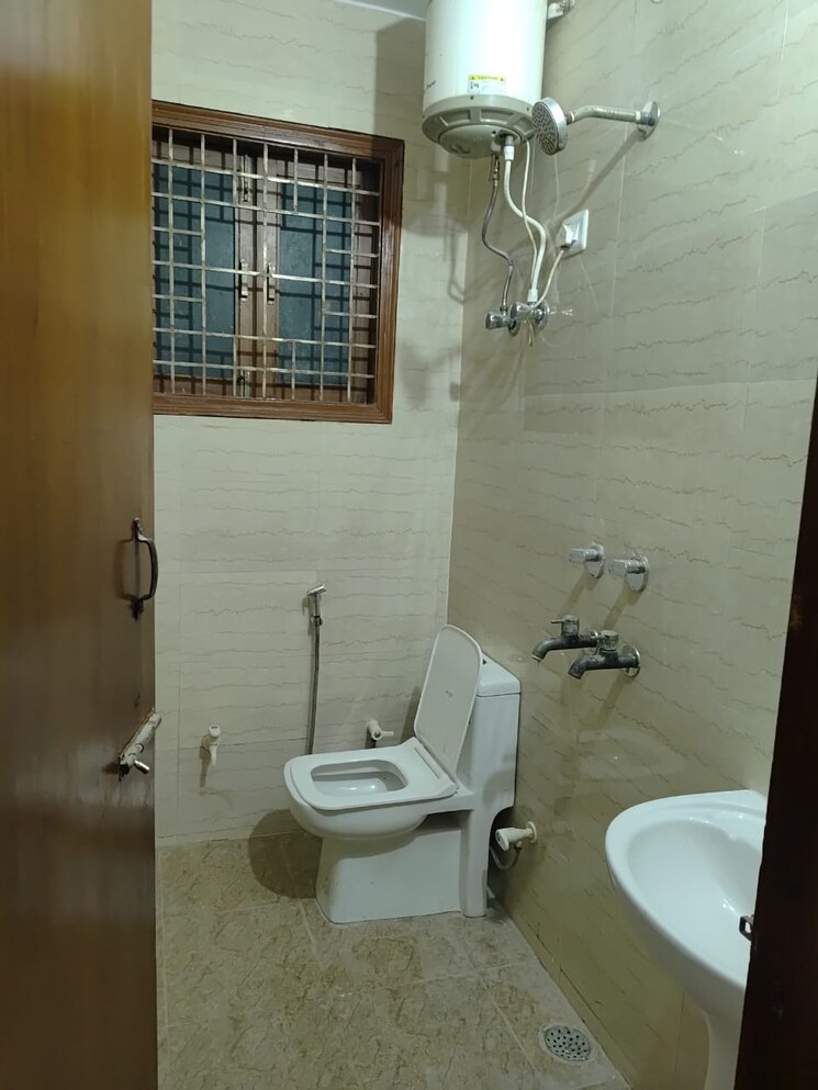 Bathroom, eldeco-ananda 2 Bedroom 112 Sq.Mt. Builder Floor In Sector 48 Noida 9702871