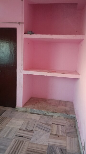 Room in 2 BHK Apartment at Bariatu – for Rent