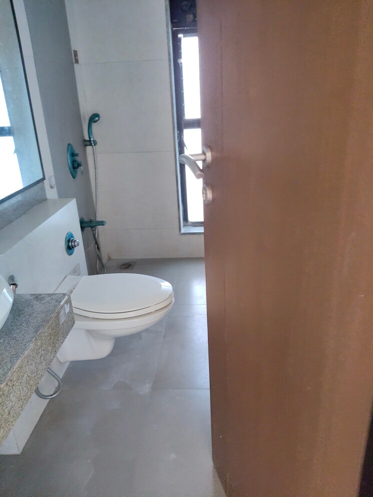 Bathroom, rustomjee-elanza 2 Bedroom 738 Sq.Ft. Apartment In Malad West Mumbai 9702859