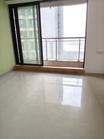 2 BHK Apartment For Sale in Rustomjee Elanza, Malad West