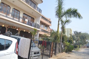 3 BHK Independent House – Exterior View View at Sector 14 - for Rent