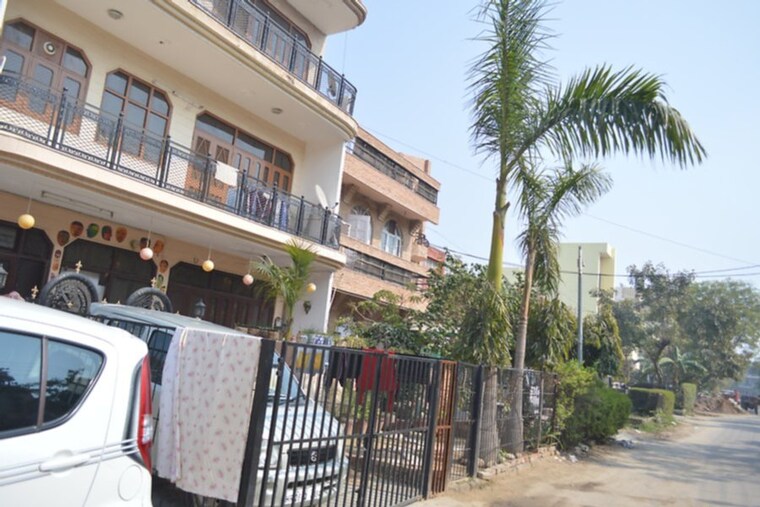Exterior View, sector 14 3 Bedroom 1900 Sq.Ft. Independent House In Sector 14 Gurgaon 9702835