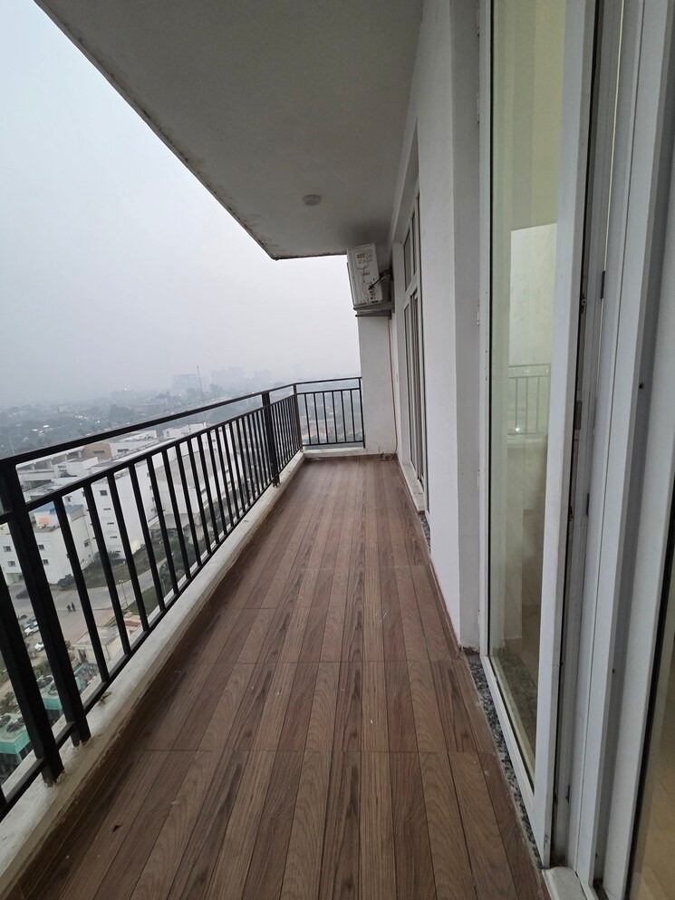 Balcony, omaxe-the-palace 3 Bedroom 1615 Sq.Ft. Apartment In Gomti Nagar Lucknow 9702838