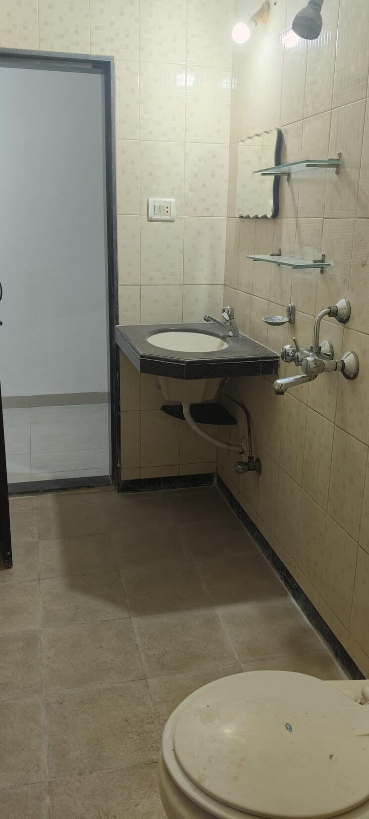 Bathroom, ajmera-golden-rays 3 Bedroom 1585 Sq.Ft. Apartment In Andheri West Mumbai 9702856