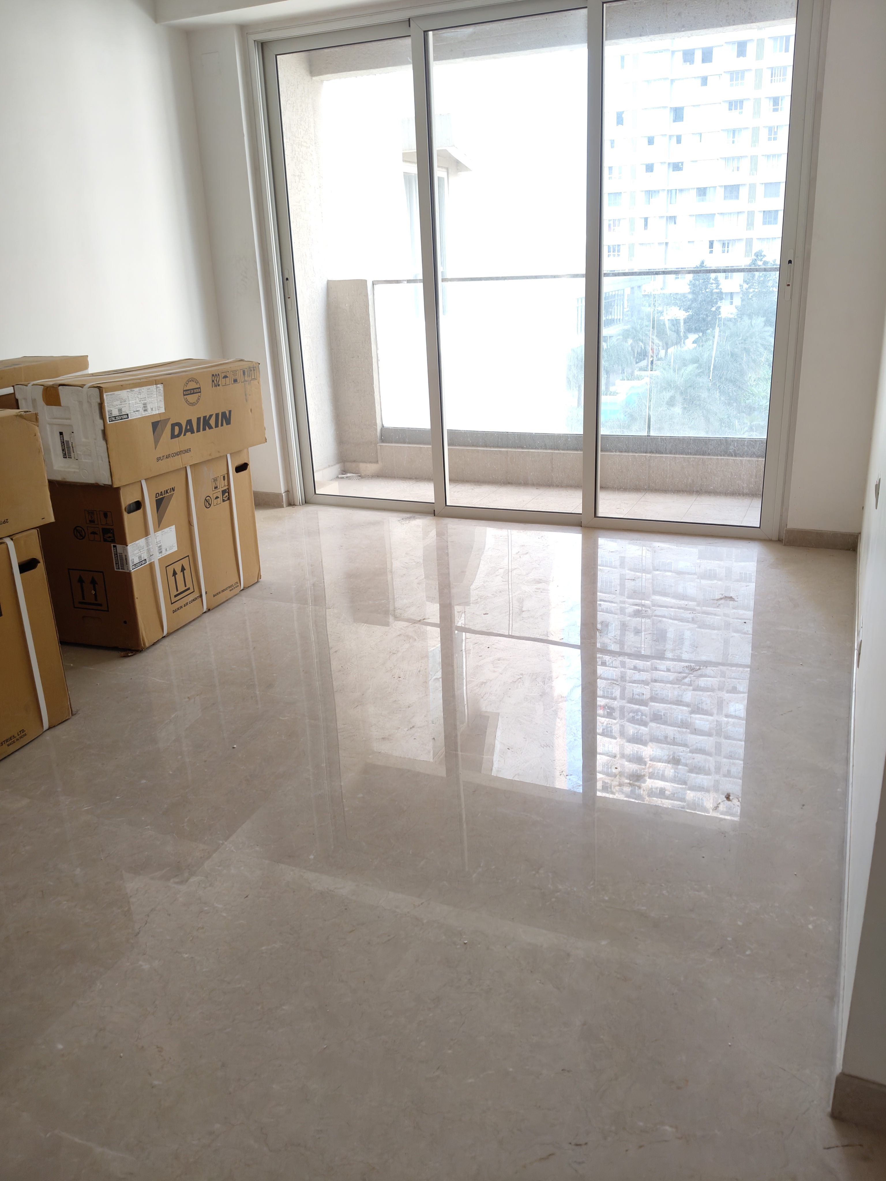 2 BHK Apartment For Sale in Kalpataru Radiance