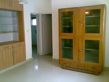 Room in 3 BHK Independent House at Sector 14 – for Rent