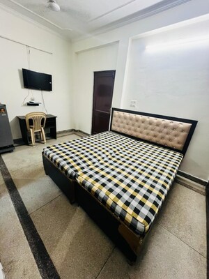 Bedroom in Studio Builder Floor at Sector 44 – for Rent