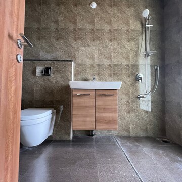 Bathroom in 2 BHK Apartment at Shapoorji Pallonji Epsilon, Kandivali East – for Rent