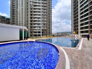 Swimming Pool in 2 BHK Apartment at Shapoorji Pallonji Epsilon, Kandivali East – for Rent