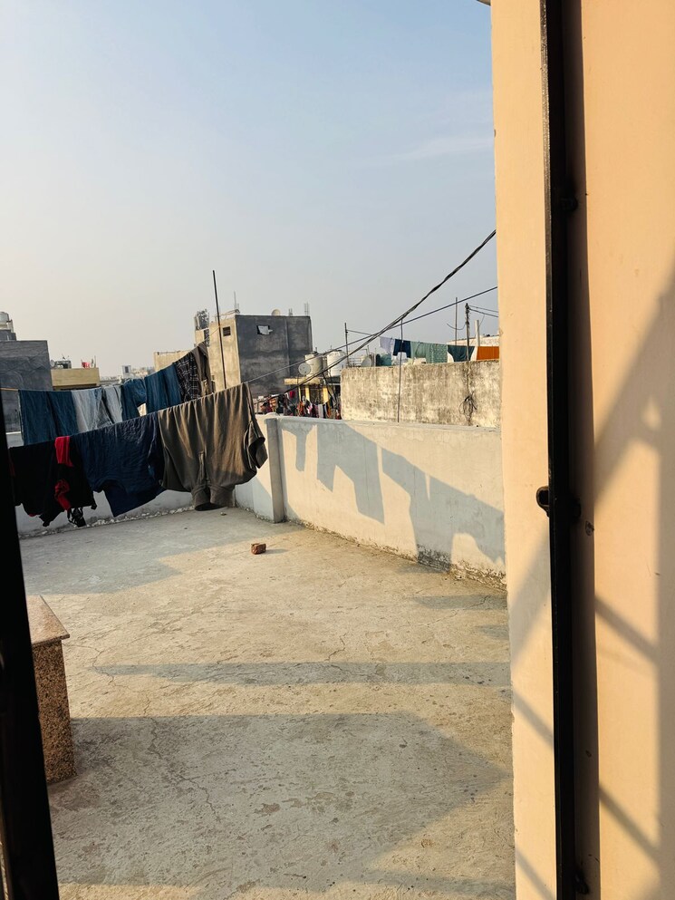  Parking, saket 1 Bedroom 450 Sq.Ft. Builder Floor In Saket Delhi 9702961