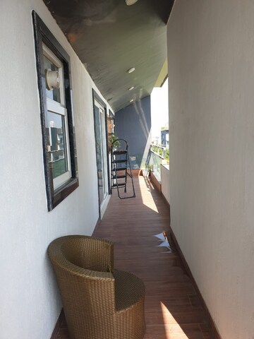 Building Lobby in 4 BHK Builder Floor at Emaar Emerald Floors, Sector 65 – for Sale