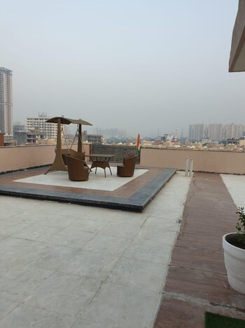 Emaar Emerald Floors