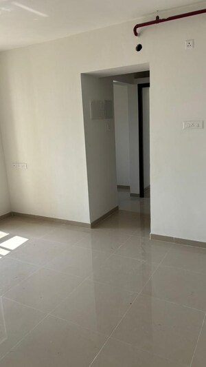 Room in 1 BHK Apartment at Puranik City, Kasarvadavali – for Rent