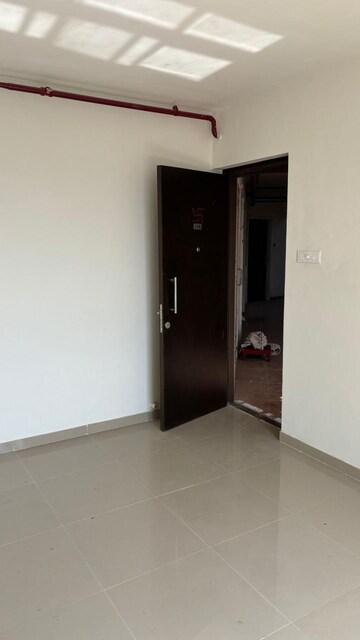 Room in 1 BHK Apartment at Puranik City, Kasarvadavali – for Rent