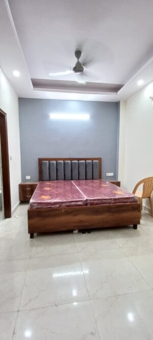 Bedroom in 1 RK Builder Floor at Sector 44 – for Rent