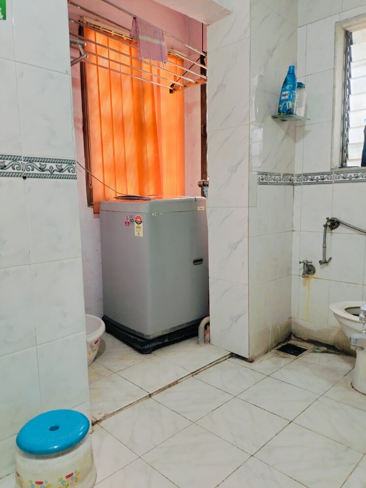 Bathroom, runwal-estate-phase-2 2 Bedroom 699 Sq.Ft. Apartment In Ghodbunder Road Thane 9703017