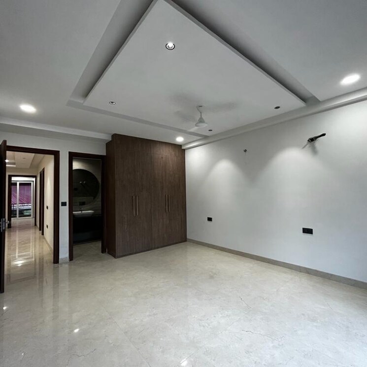 Room, sushant lok ii 3.5 Bedroom 2727 Sq.Ft. Builder Floor In Sushant Lok ii Gurgaon 9703057