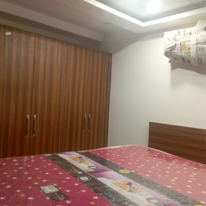 Bedroom in 3 BHK Apartment at Sector 42 – for Rent