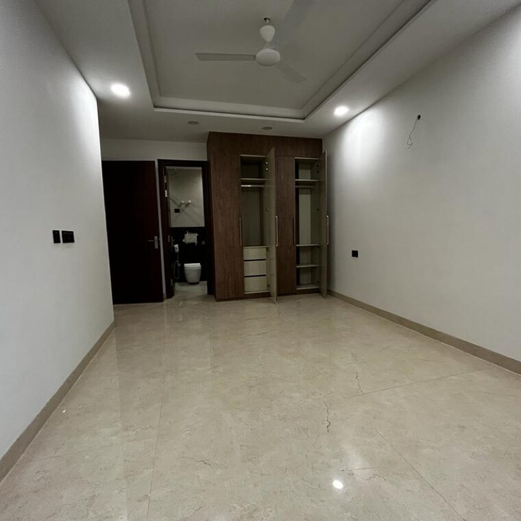 Room, sushant lok ii 3.5 Bedroom 2728 Sq.Ft. Builder Floor In Sushant Lok ii Gurgaon 9703065