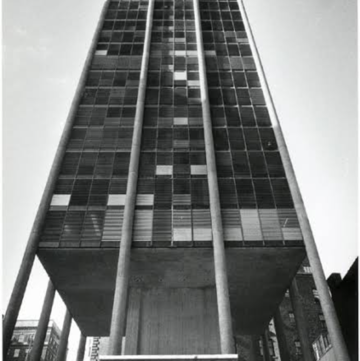 Staircase in 3 BHK Apartment at Aster Tower, Dindoshi – for Sale