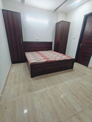 1 RK Builder Floor For Rent in Sector 45