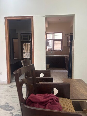 Living Room in 2 BHK Builder Floor at Sector 43 – for Rent