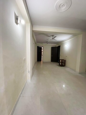 Room in 3 BHK Builder Floor at Chattarpur – for Rent
