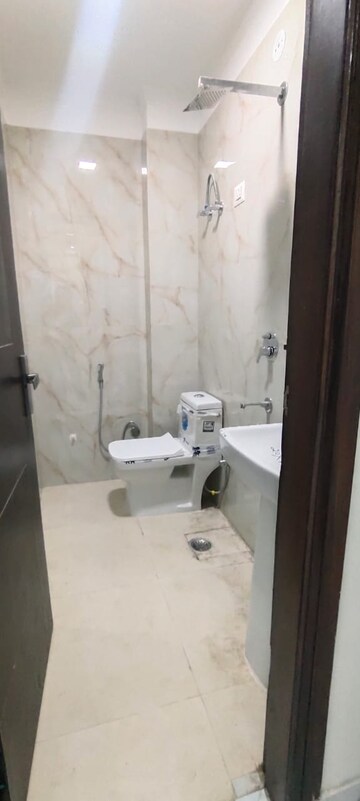 Bathroom in 1 BHK Apartment at Chattarpur – for Rent
