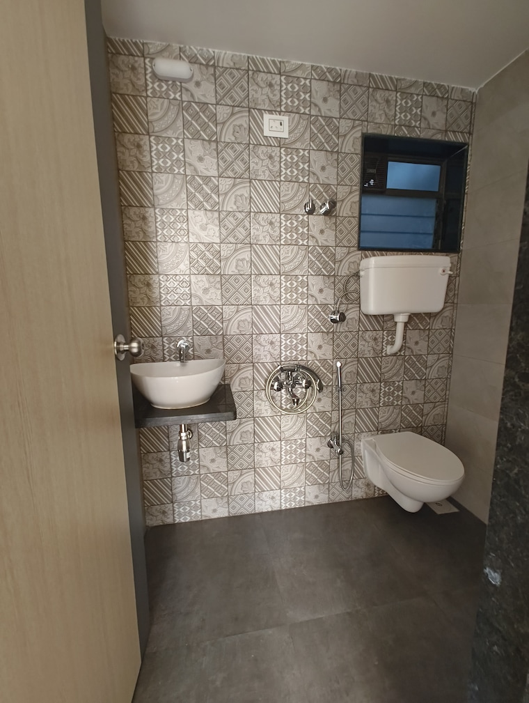 Bathroom, nalasopara west 2 Bedroom 515 Sq.Ft. Apartment In Nalasopara West Palghar 9703492