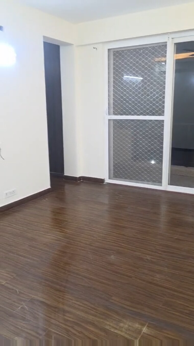 Room, krishna-apra-royal-court 3 Bedroom 1855 Sq.Ft. Apartment In Sector 16 Greater Noida Greater Noida 9703497