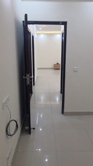 Furnished Amenities in 3 BHK Apartment at Krishna Apra Royal Court, Sector 16 Greater Noida – for Rent