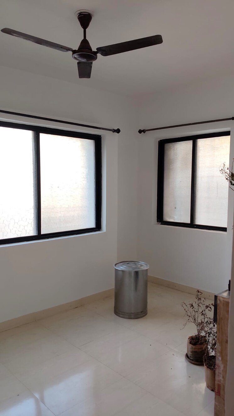 Room, tingre nagar 1 Bedroom 550 Sq.Ft. Apartment In Tingre Nagar Pune 9703506