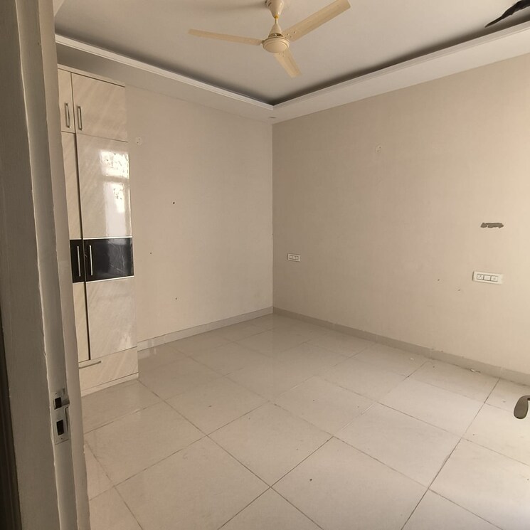 Room, shiva-enclave-zirakpur 2 Bedroom 100 Sq.Ft. Independent House In Patiala Road Zirakpur 9703514