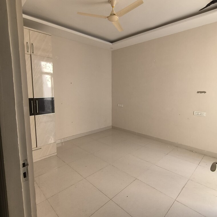 Room, shiva-enclave-zirakpur 2 Bedroom 100 Sq.Ft. Independent House In Patiala Road Zirakpur 9703514