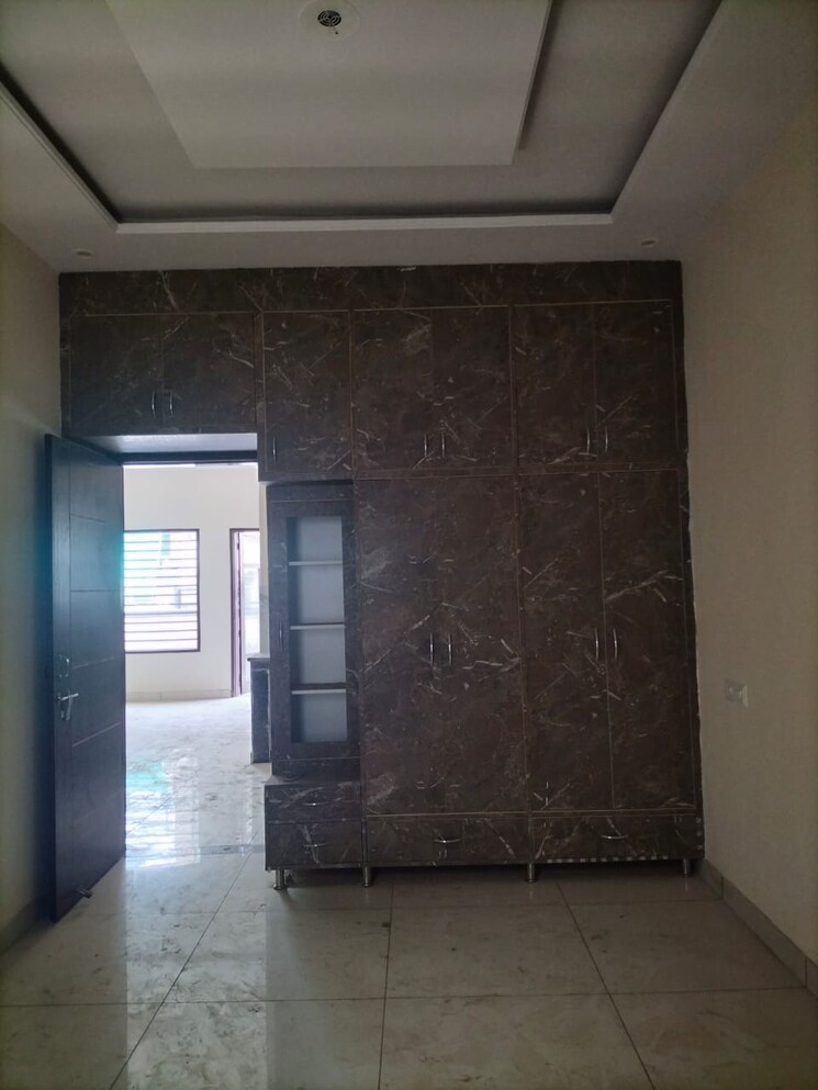 Room, shiva-enclave-zirakpur 2 Bedroom 100 Sq.Ft. Independent House In Patiala Road Zirakpur 9703514