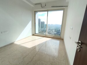 Room in 2.5 BHK Apartment at Hiranandani Meadows, Manpada – for Rent