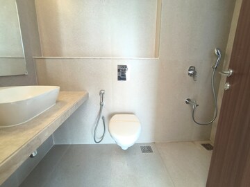 Bathroom in 2.5 BHK Apartment at Hiranandani Meadows, Manpada – for Rent