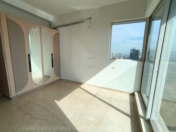 Kitchen in 2.5 BHK Apartment at Hiranandani Meadows, Manpada – for Rent