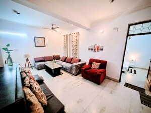 Living Room in 3 BHK Builder Floor at South City 1 – for Rent