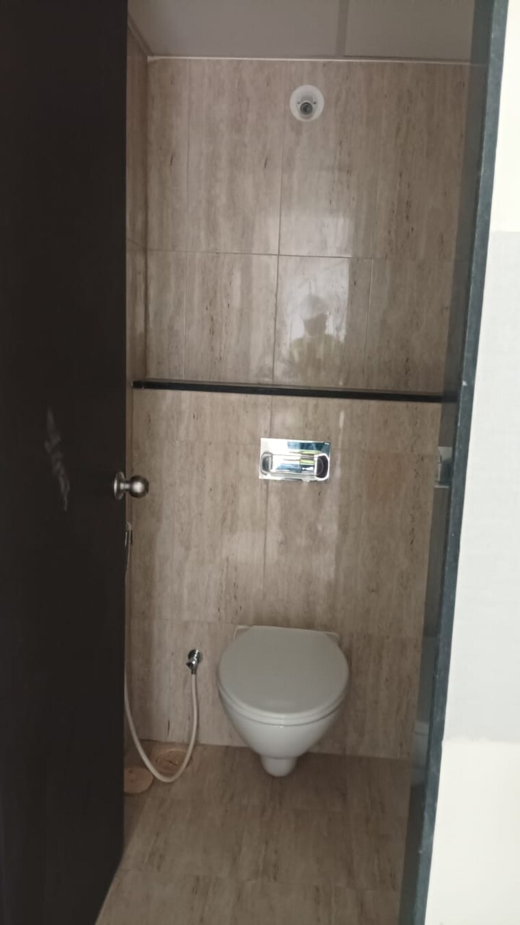 Bathroom, kolte-patil-life-republic-r-10 1 Bedroom 450 Sq.Ft. Apartment In Hinjewadi Pune 9703547