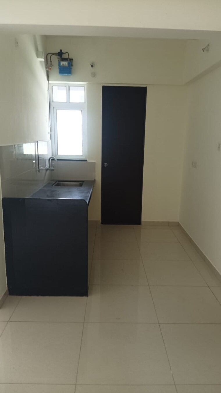 Room, kolte-patil-life-republic-r-10 1 Bedroom 450 Sq.Ft. Apartment In Hinjewadi Pune 9703547