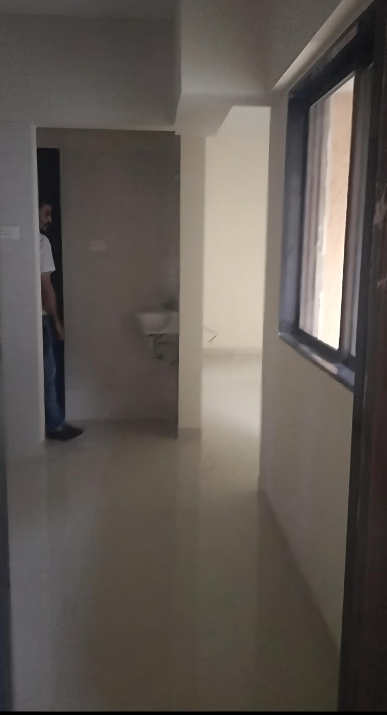 Room, mulund east 1 Bedroom 412 Sq.Ft. Apartment In Mulund East Mumbai 9703555