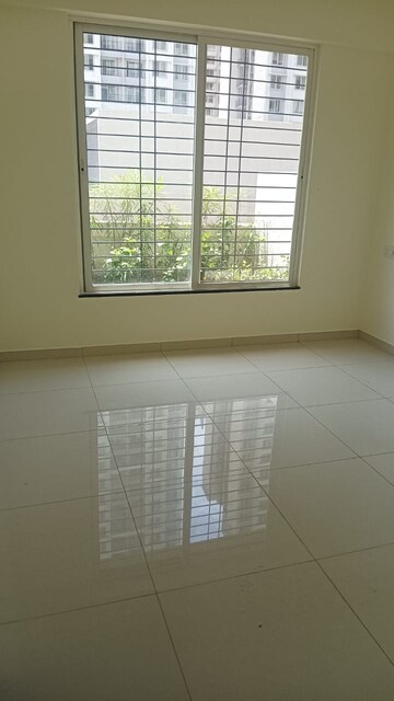 Room in 1 BHK Apartment at Kolte Patil Life Republic 16th Avenue Arezo, Hinjewadi – for Sale
