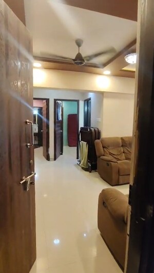 2 BHK Apartment – Entrance View at Omkar Raga, Chembur - for Rent