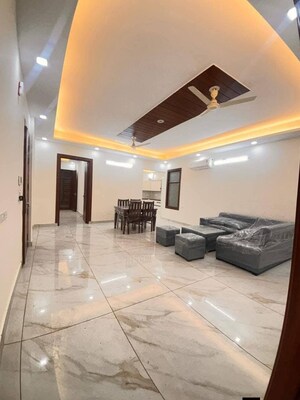 Parking in 3 BHK Builder Floor at Ansal Plaza Sector-23, Sector 23 – for Rent