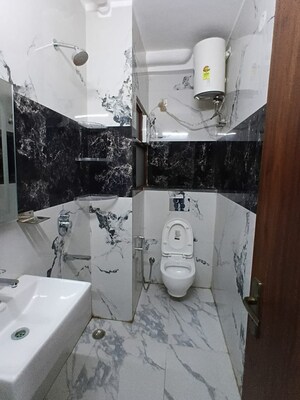 Master Bedroom in 1 BHK Builder Floor at DLF The Grove, Sector 54 – for Rent