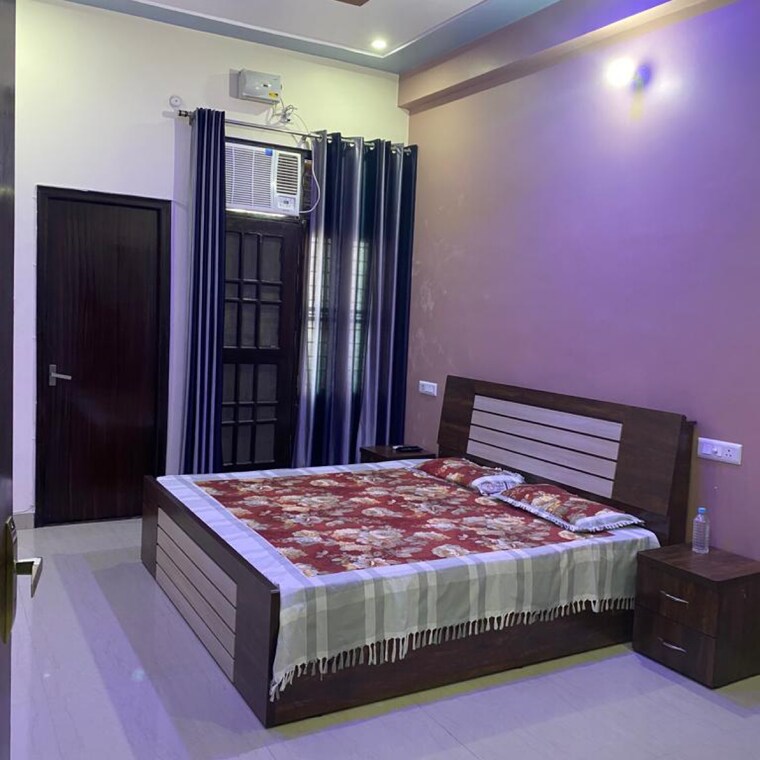 Bedroom, gomti nagar Pg For Boys & Girls In Gomti Nagar 9703610