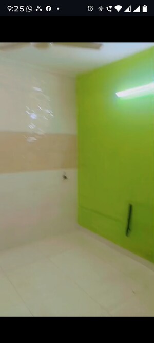 Room in 2 BHK Apartment at Nityanand Baug, Chembur – for Rent