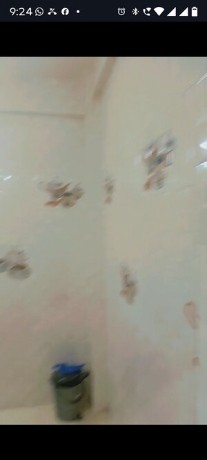 Room in 2 BHK Apartment at Nityanand Baug, Chembur – for Rent